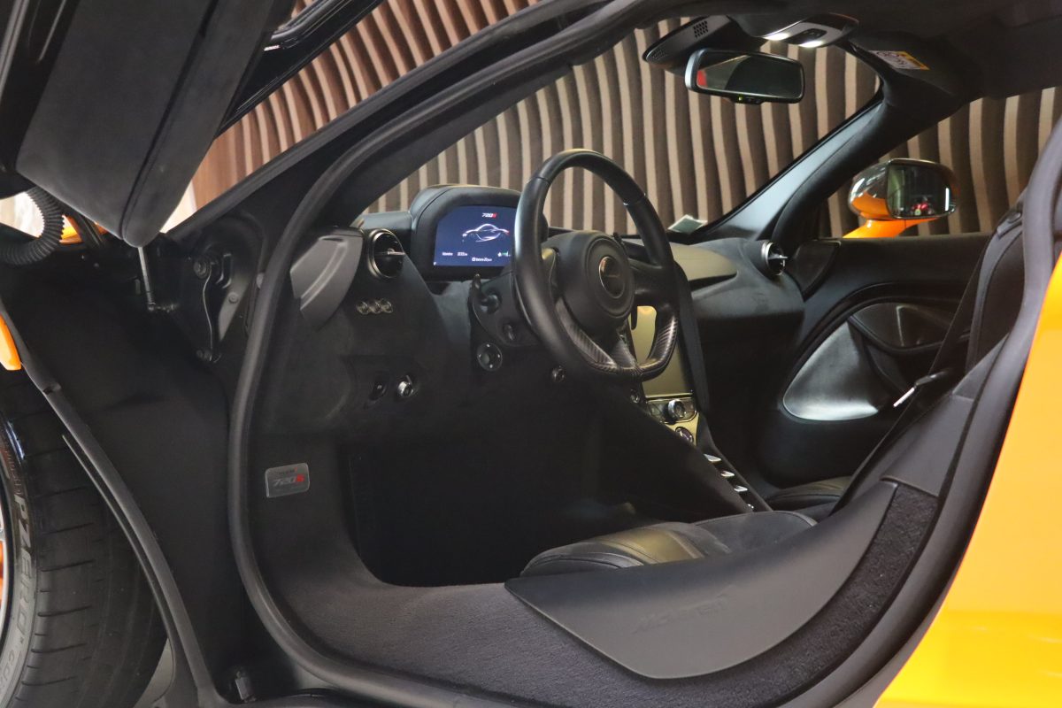8 8