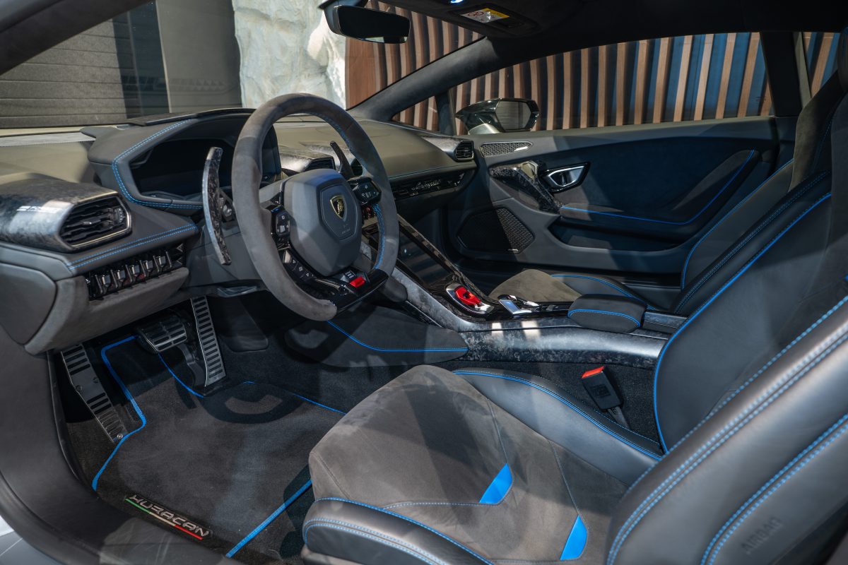 8 8
